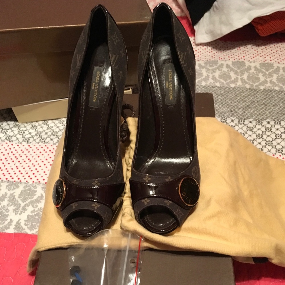 Authentic Louis Vuitton heels